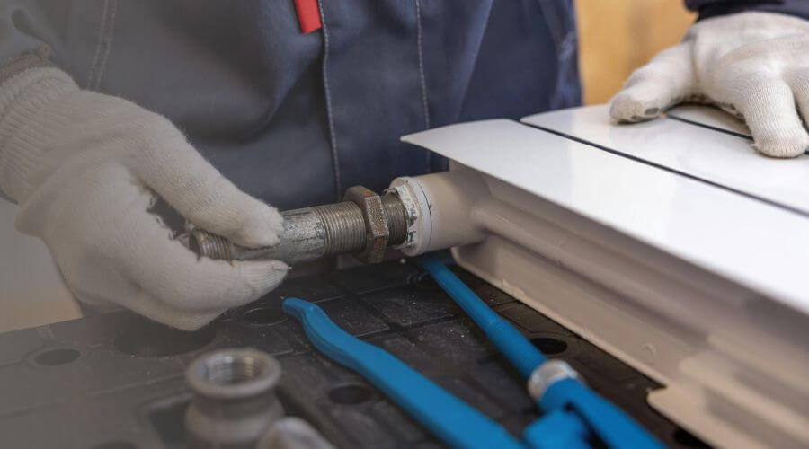 Expert burst pipe repair services in Granite City, IL